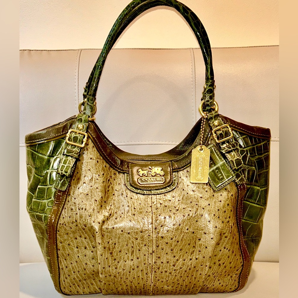 Coach Abigail Croc-Embossed Shoulder Bag - Picture 3 of 17